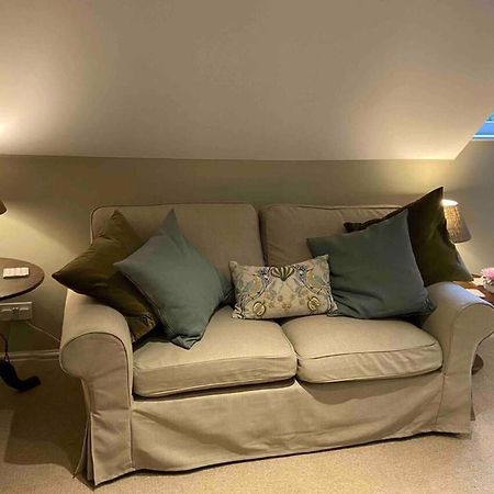 Pewsey Retreat 3 Sleeps -Petfriendly Bbq Parking 아파트 외부 사진