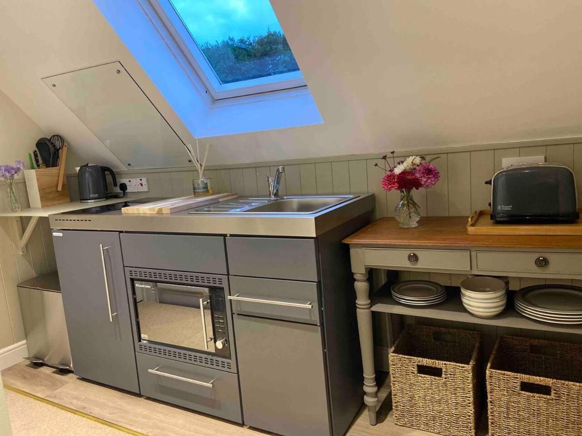 Pewsey Retreat 3 Sleeps -Petfriendly Bbq Parking 아파트 외부 사진