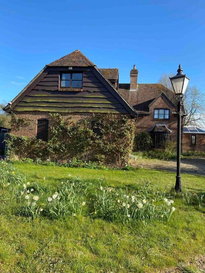 Pewsey Retreat 3 Sleeps -Petfriendly Bbq Parking 아파트 외부 사진